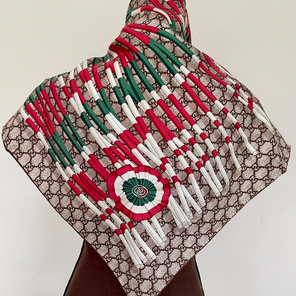 New Gucci Scarf Logo GG Print Club WEB Silk Wrap with Gucci Gift box - Picture 6 of 14